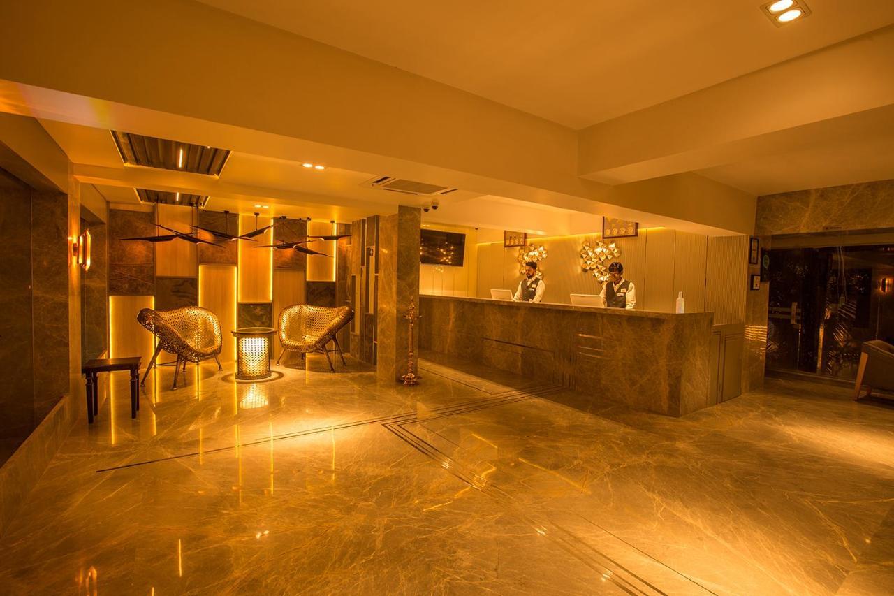 Hotel Millennium Park パンチガニ エクステリア 写真